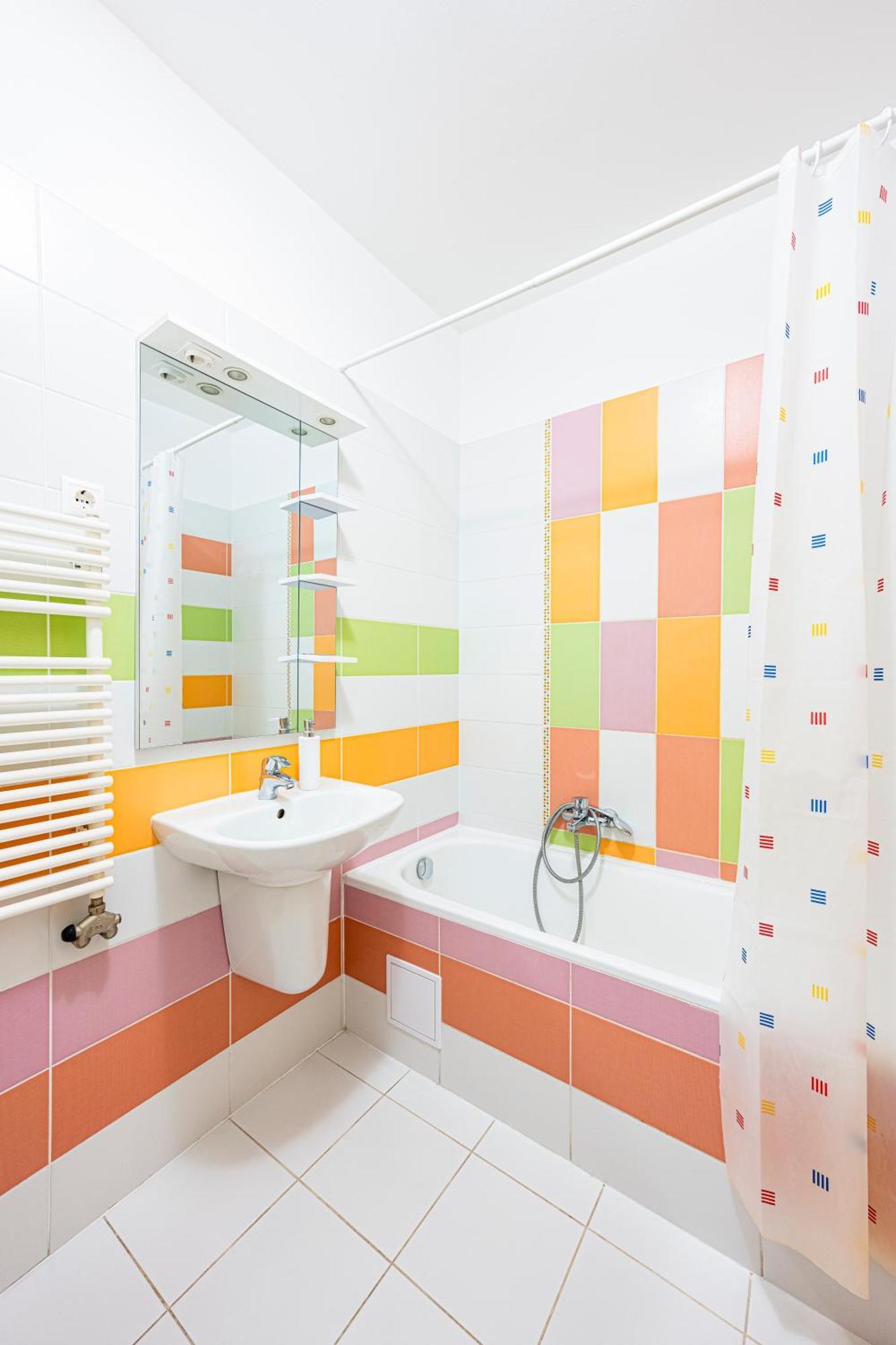 Tp Spacious Stylish Free Parking Apartment