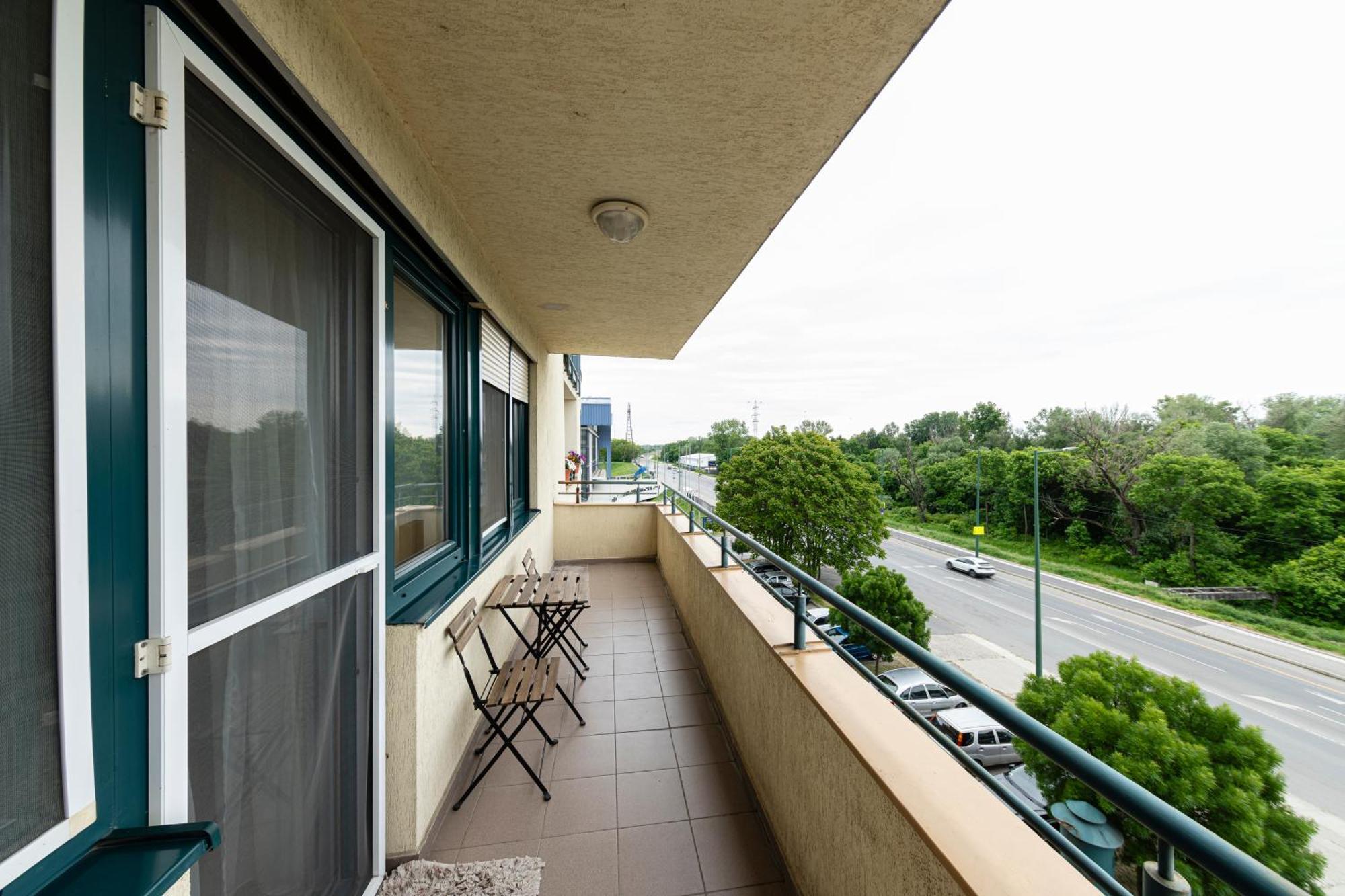 Tp Spacious Stylish Free Parking Apartment *